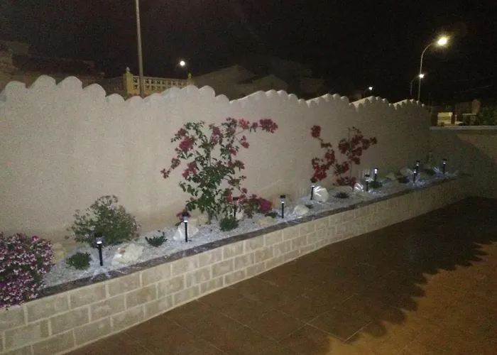 La Marina Bed & Breakfast Hotel